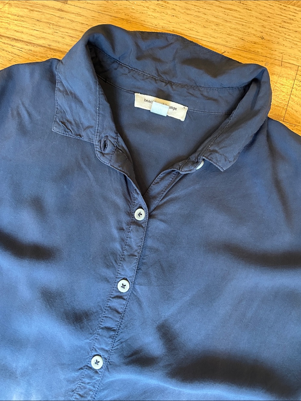 beachlunchlounge Navy to Cream Ombre Button-Down Shirt - Picture 4 of 7